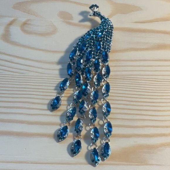 Retro Peacock Birds Brooch Pin Dangling Blue Teardrop Rhinestones - Picture 1 of 4